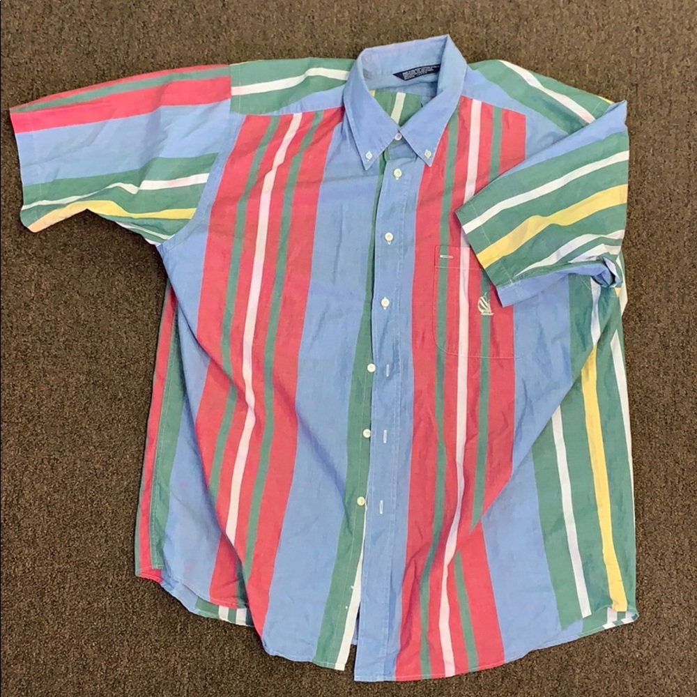 Nautical short sleeve shirt. Size XL.